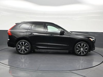 2024 Volvo XC60 Plus Dark Theme