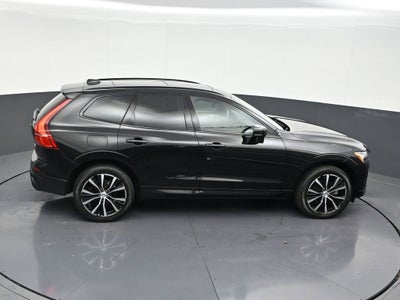 2024 Volvo XC60 Plus Dark Theme