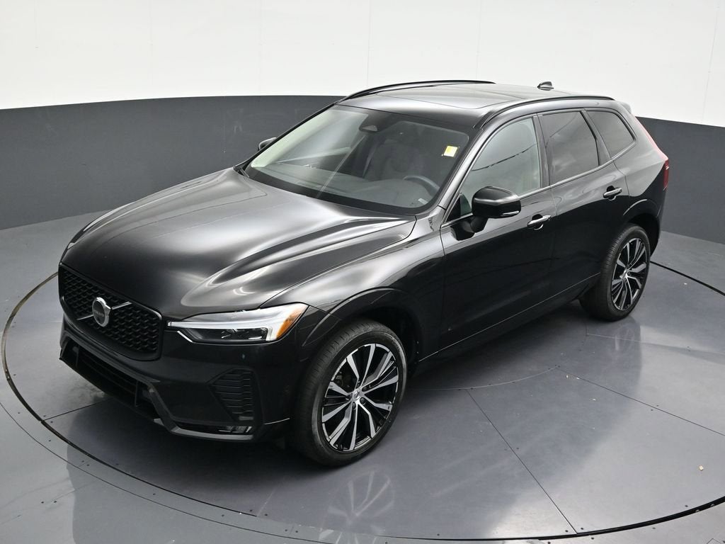 2024 Volvo XC60 Plus Dark Theme