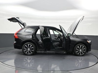 2024 Volvo XC60 Plus Dark Theme