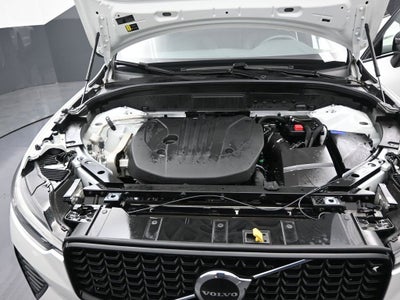 2024 Volvo XC60 Plus Dark Theme