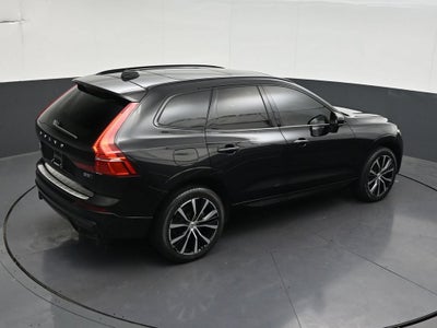 2024 Volvo XC60 Plus Dark Theme