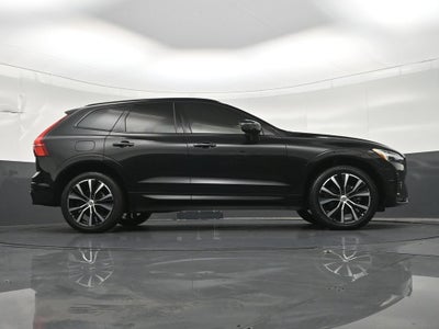 2024 Volvo XC60 Plus Dark Theme