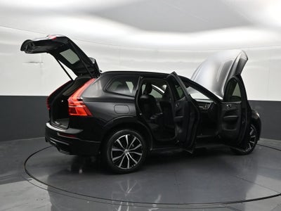 2024 Volvo XC60 Plus Dark Theme