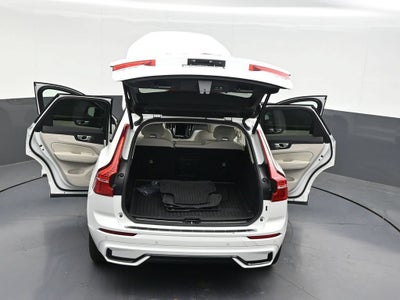 2024 Volvo XC60 B5 Plus Dark Theme