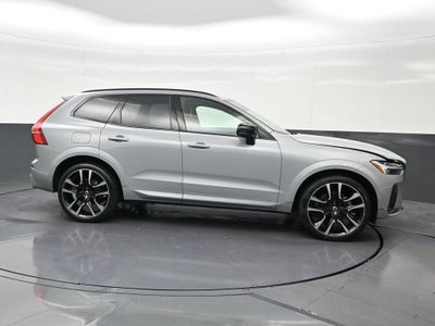 2024 Volvo XC60 B5 Ultimate Dark Theme