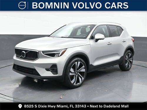 2024 Volvo XC40 B5 Plus Bright Theme