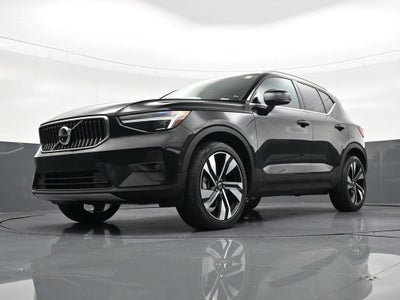 2023 Volvo XC40 Ultimate Bright Theme
