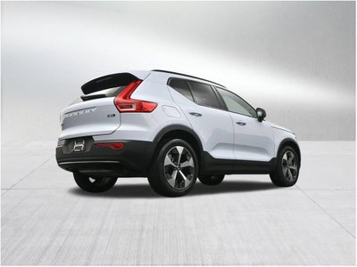 2024 Volvo XC40 Plus Dark Theme