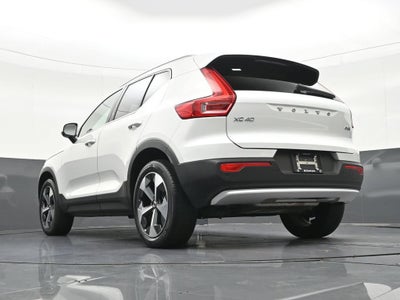 2023 Volvo XC40 Plus Bright Theme