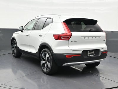 2023 Volvo XC40 Plus Bright Theme