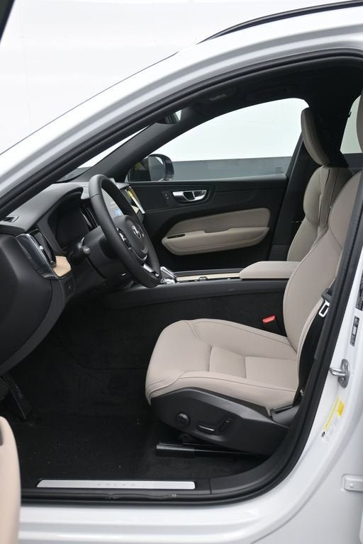 2026 Volvo XC60 Core