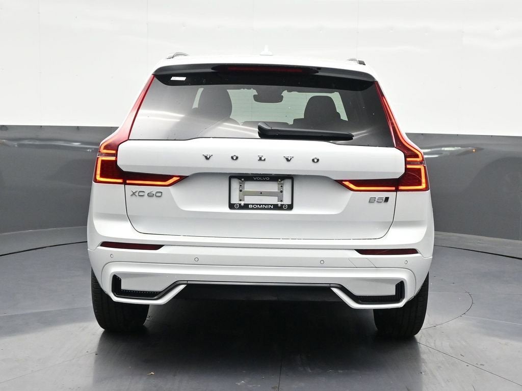 2026 Volvo XC60 Core