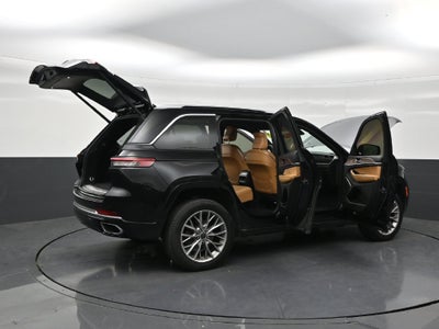 2023 Jeep Grand Cherokee Summit