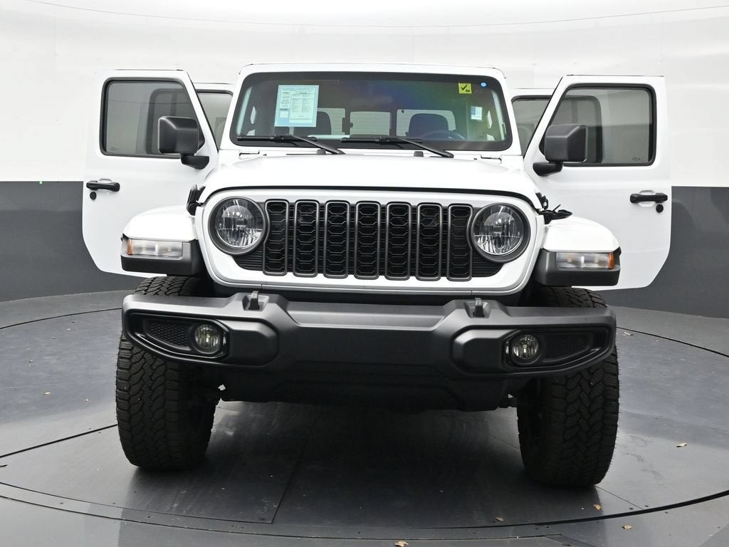 2025 Jeep Gladiator Nighthawk