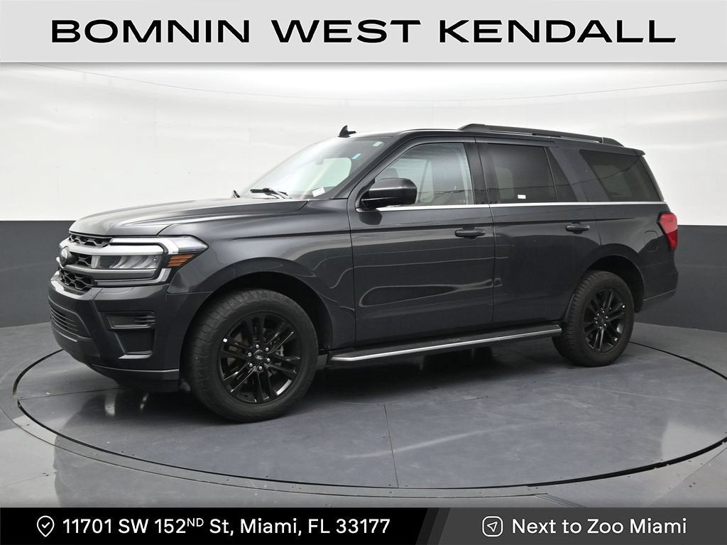 2023 Ford Expedition XLT's photo