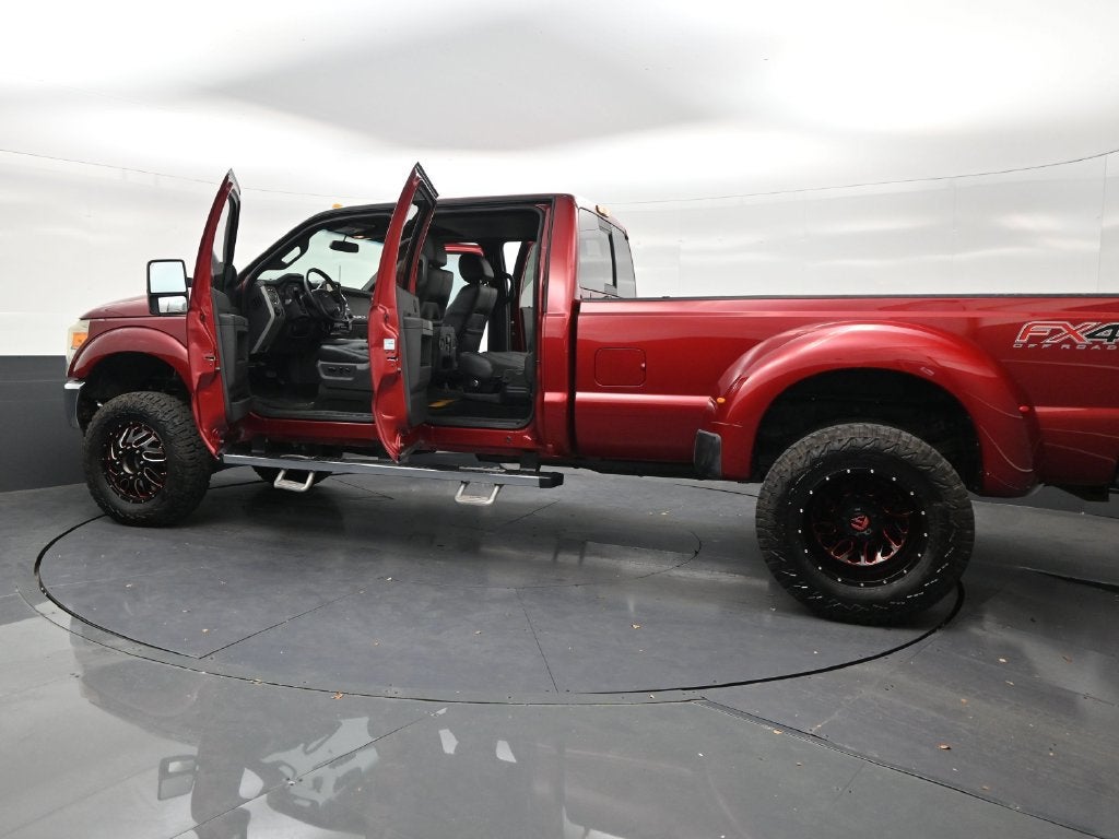 2015 Ford Super Duty F-350 DRW Lariat