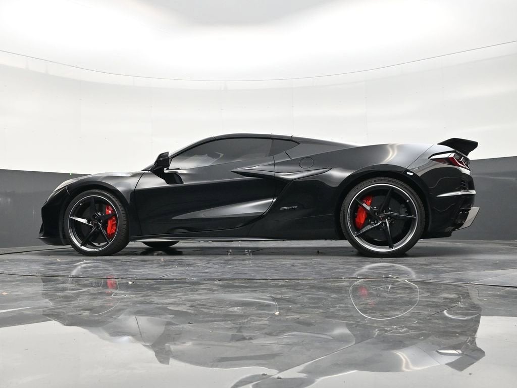 2025 Chevrolet Corvette E-Ray 1LZ