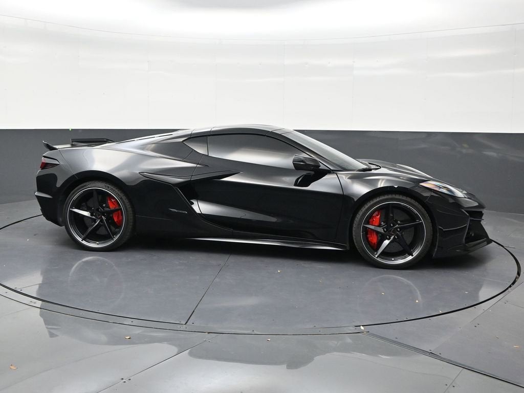 2025 Chevrolet Corvette E-Ray 1LZ