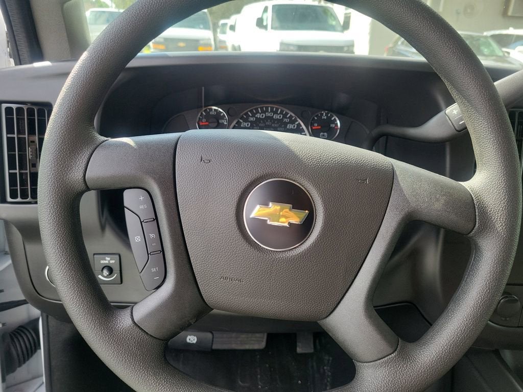 2025 Chevrolet Express Cargo 2500 WT