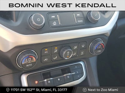 2022 GMC Acadia SLE