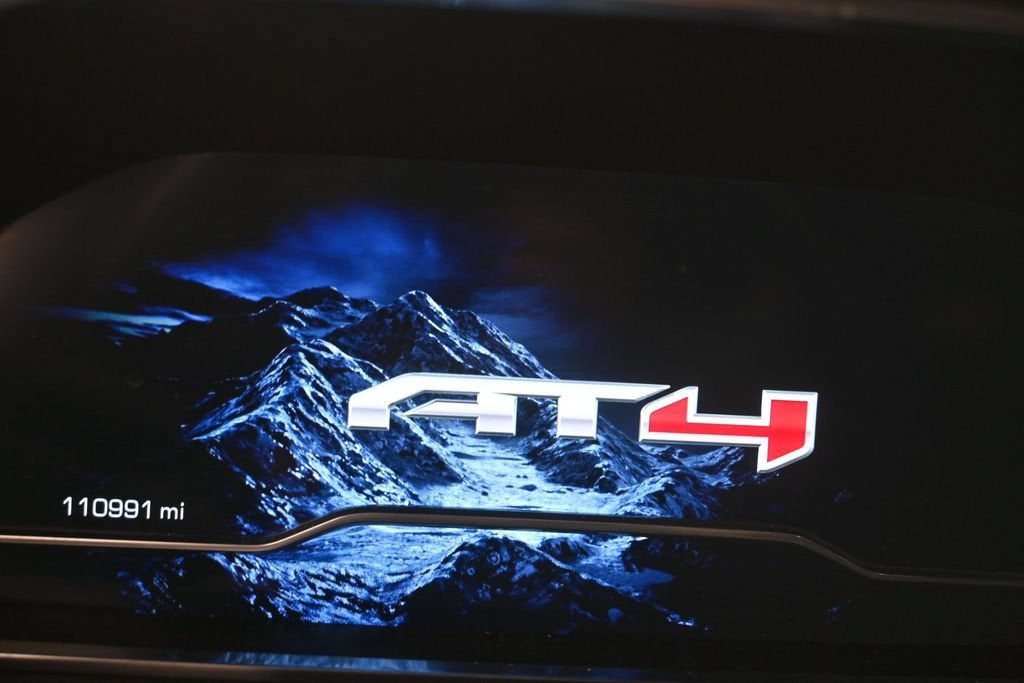 2022 GMC Yukon XL AT4