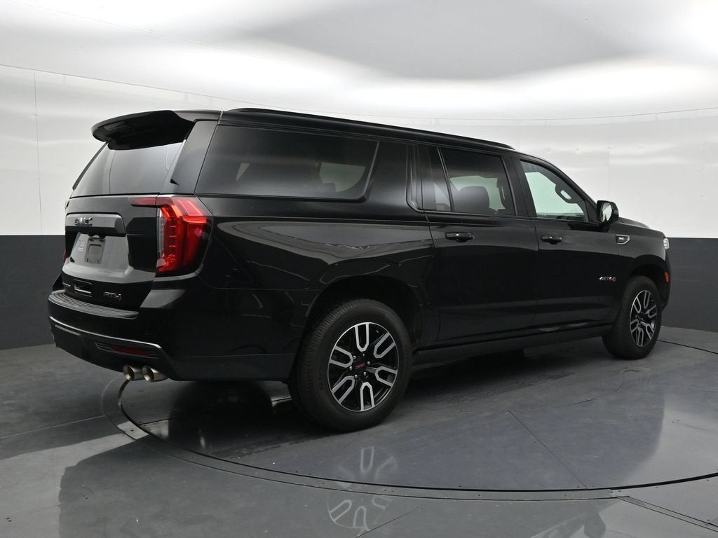 2022 GMC Yukon XL AT4