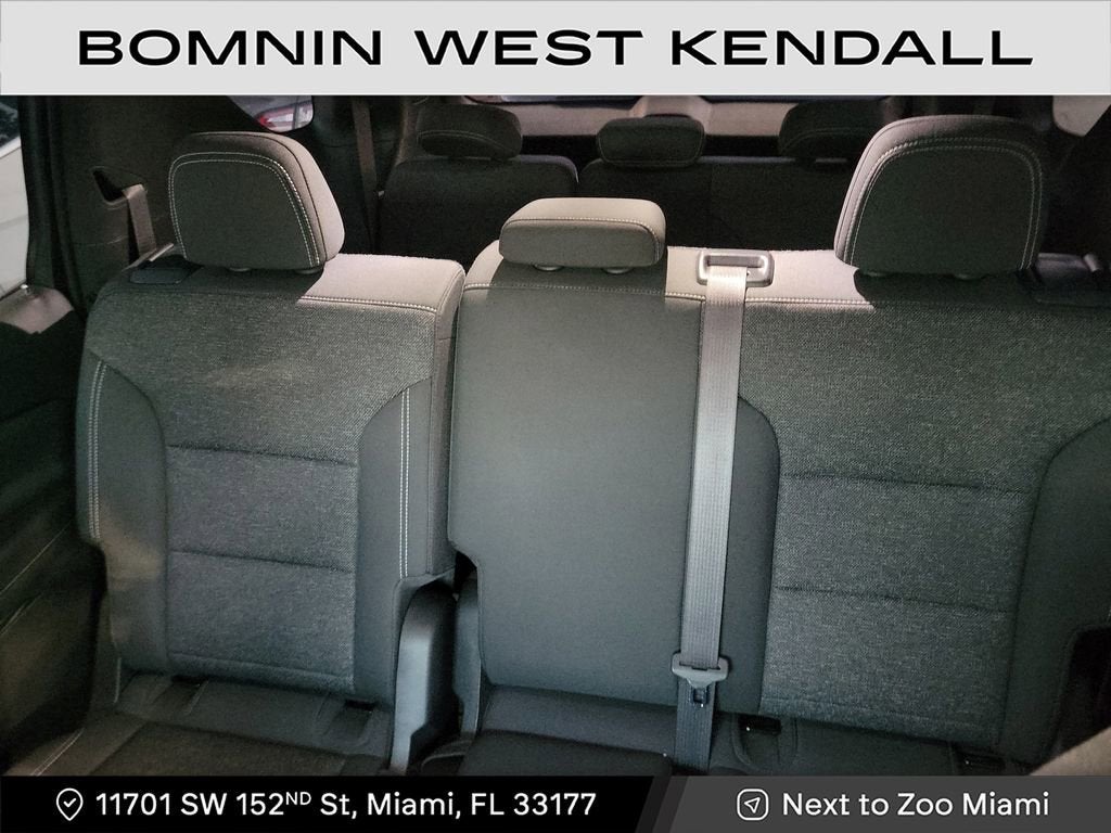 2024 Chevrolet Traverse LS