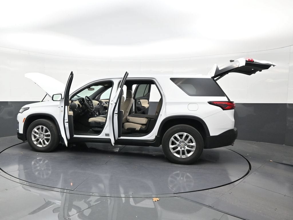 2023 Chevrolet Traverse LS