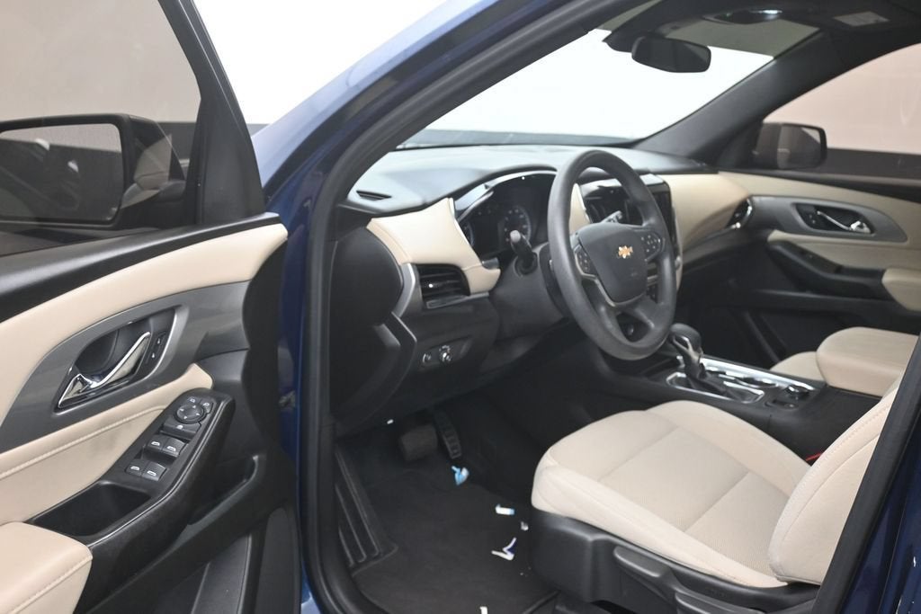 2022 Chevrolet Traverse LS