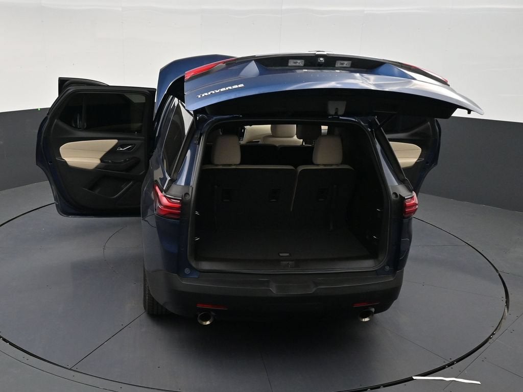 2022 Chevrolet Traverse LS