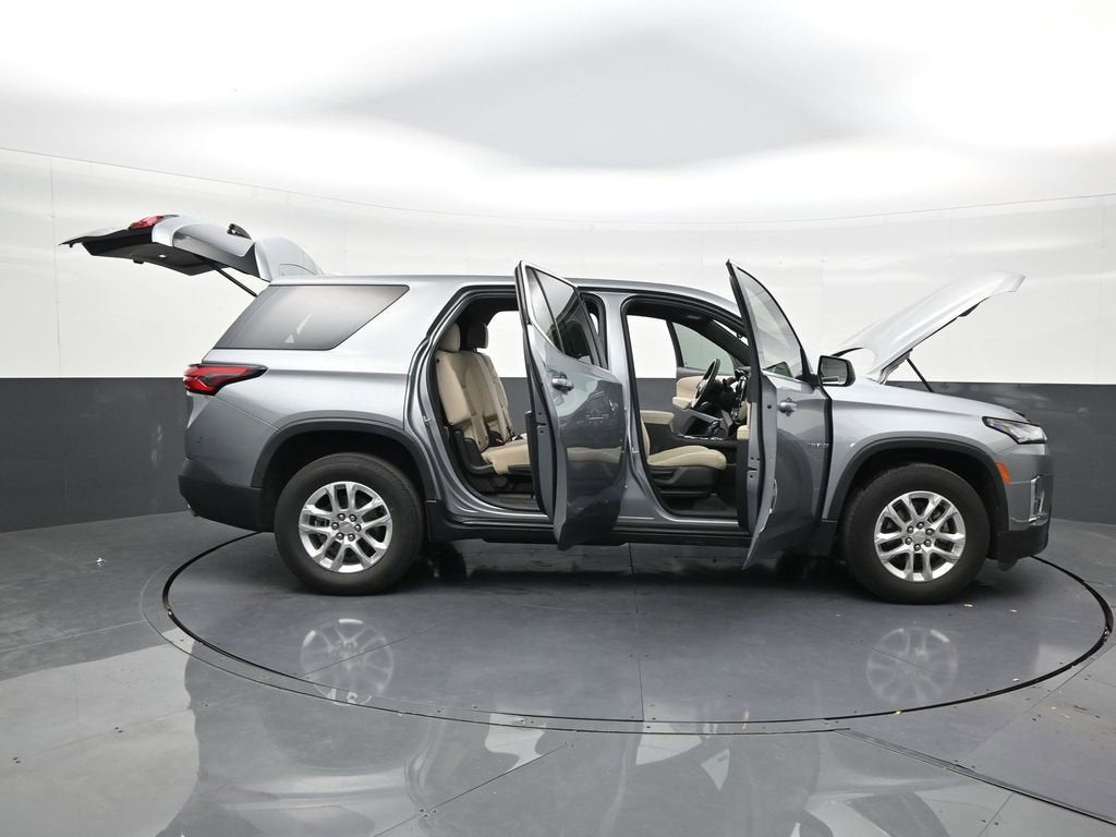2023 Chevrolet Traverse LS