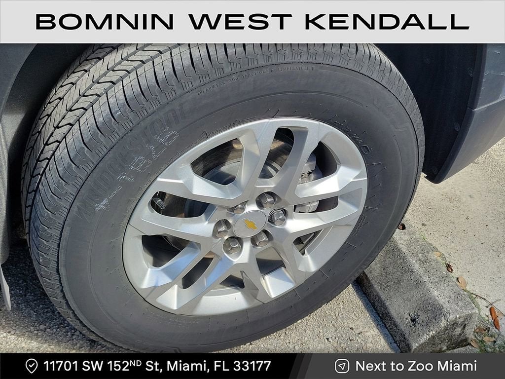 2023 Chevrolet Traverse LS