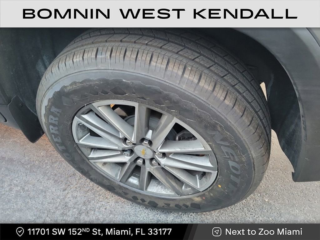 2023 Chevrolet Traverse LT Cloth