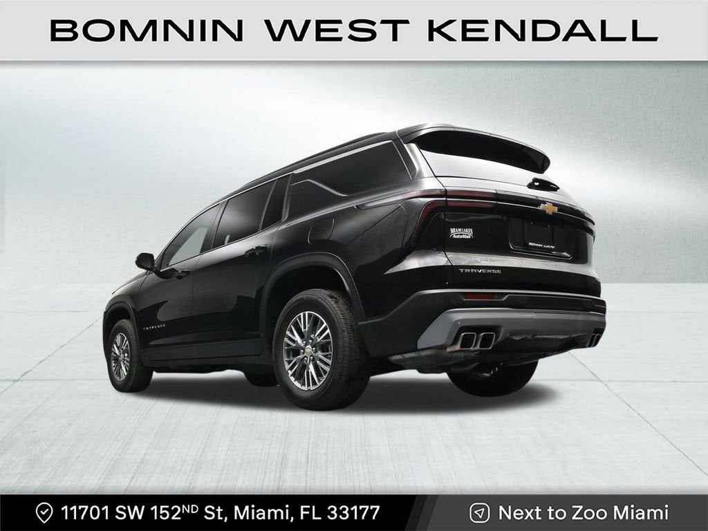 2025 Chevrolet Traverse LT