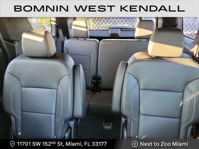 2022 Chevrolet Traverse LT Leather