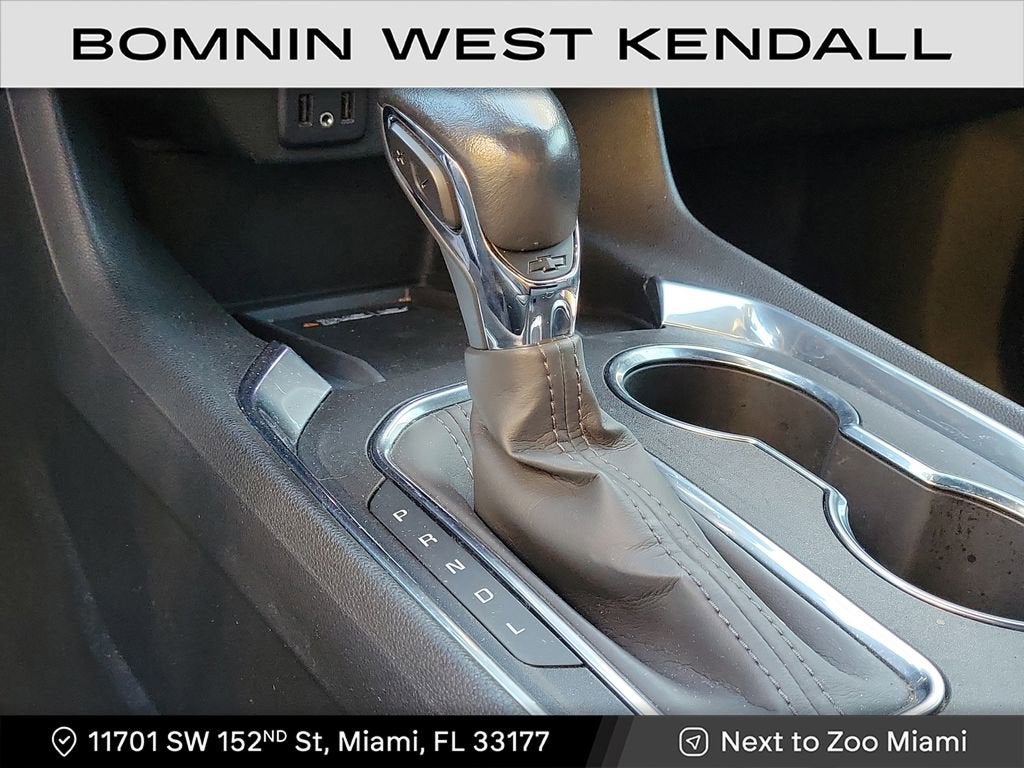 2022 Chevrolet Traverse LT Leather