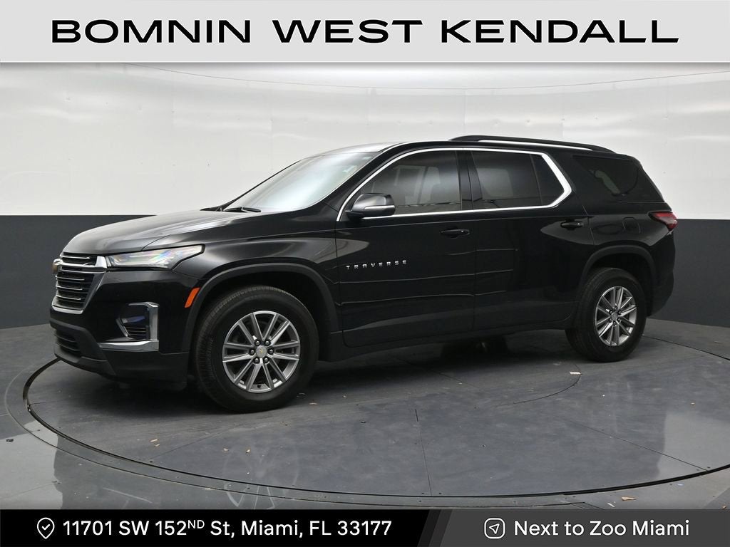 2023 Chevrolet Traverse LT Leather