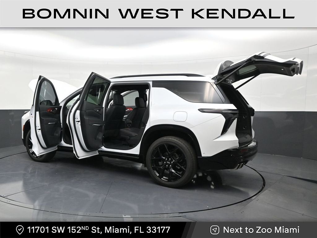 2025 Chevrolet Traverse RS