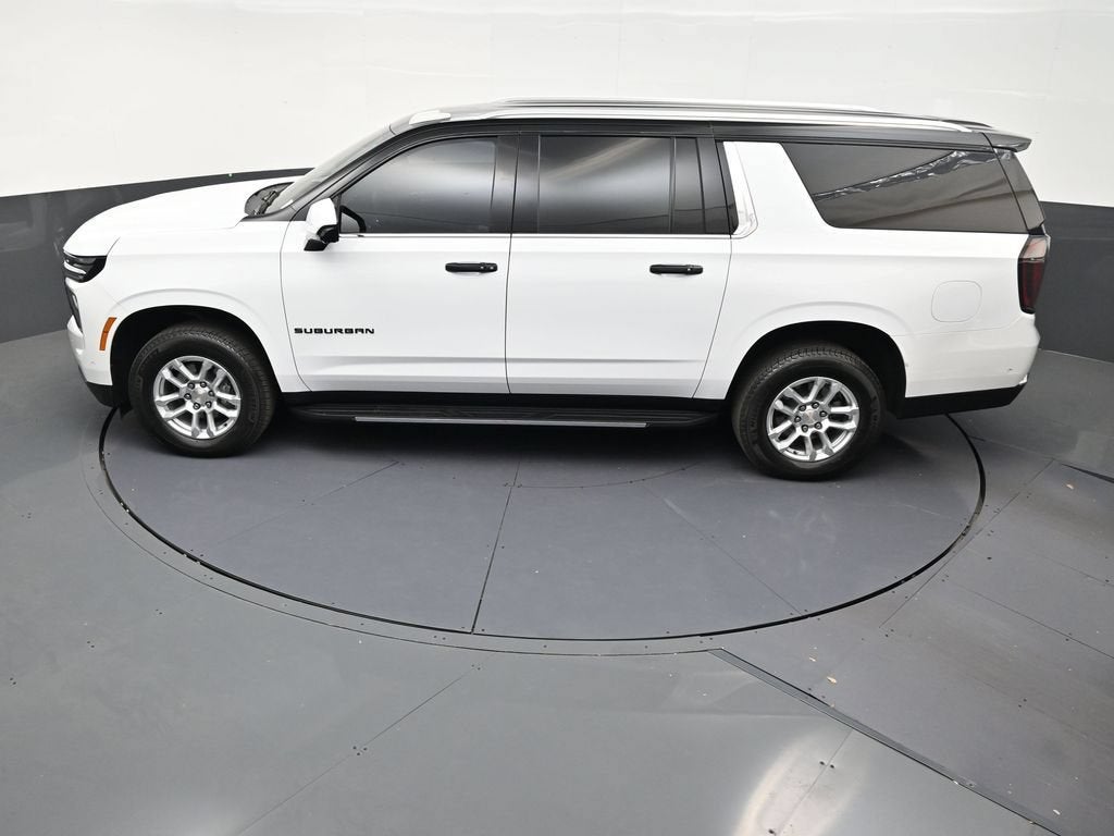 2025 Chevrolet Suburban LS