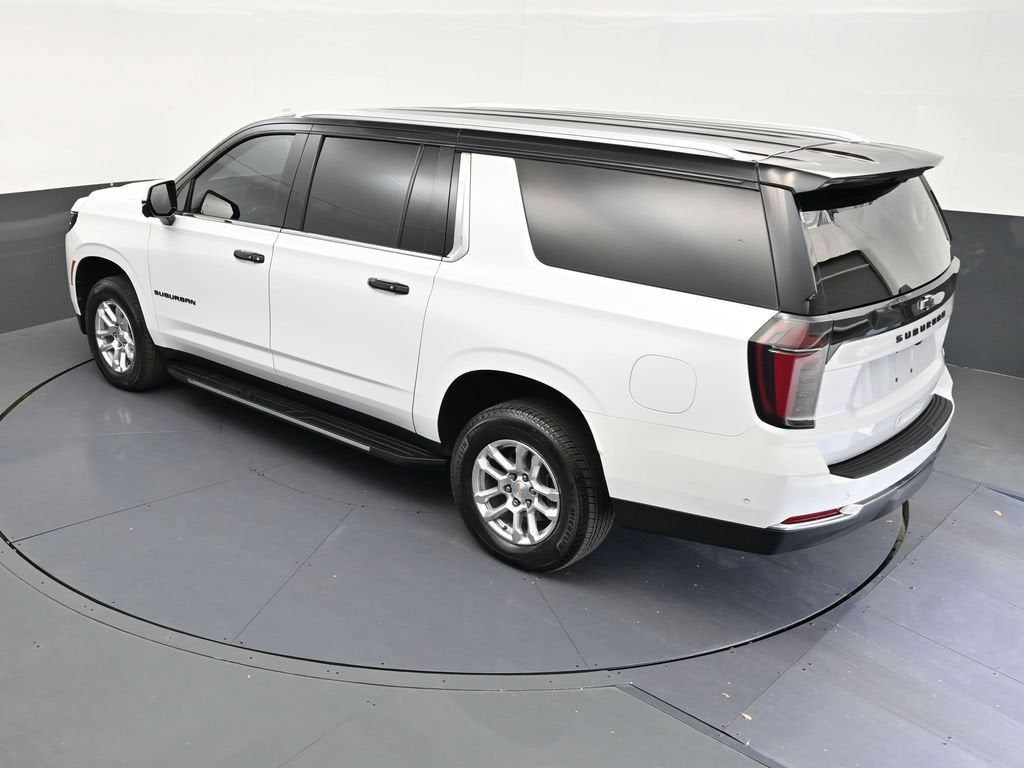 2025 Chevrolet Suburban LS