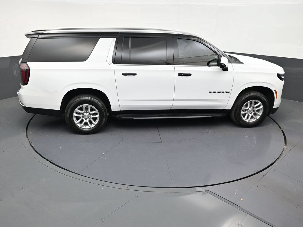2025 Chevrolet Suburban LS