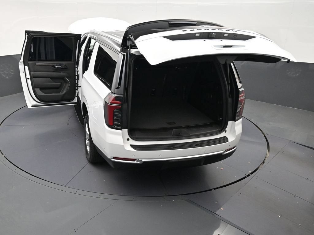 2025 Chevrolet Suburban LS