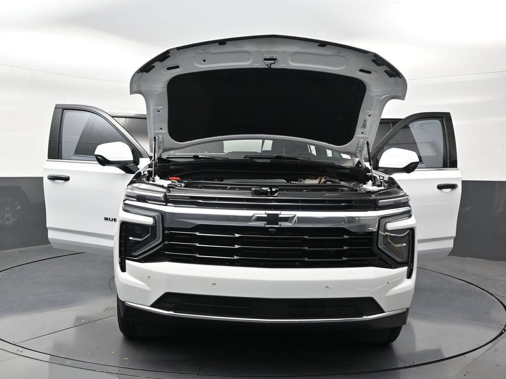 2025 Chevrolet Suburban LS