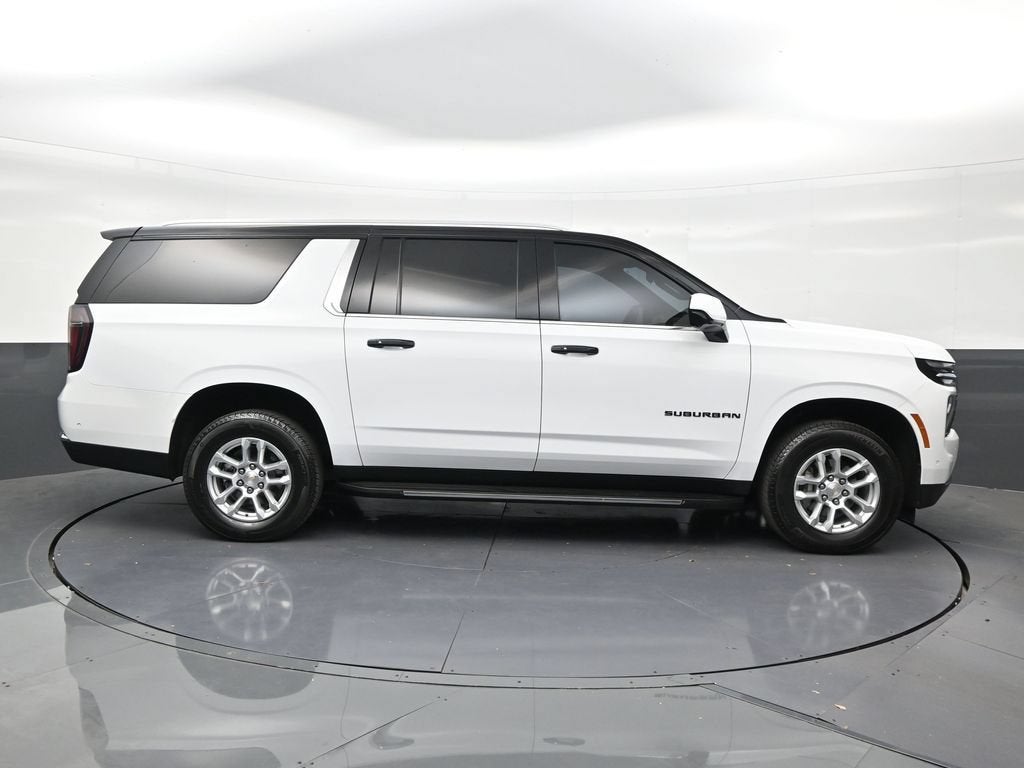 2025 Chevrolet Suburban LS
