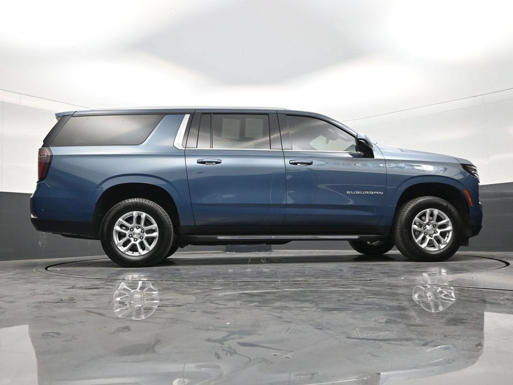 2025 Chevrolet Suburban LS
