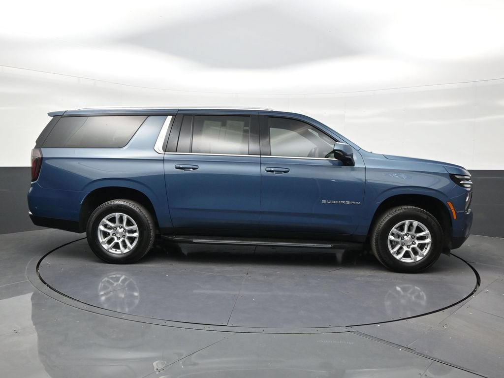 2025 Chevrolet Suburban LS