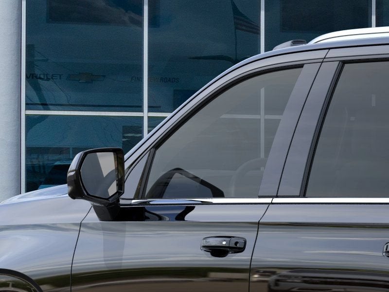 2026 Chevrolet Suburban LT - Photo 12