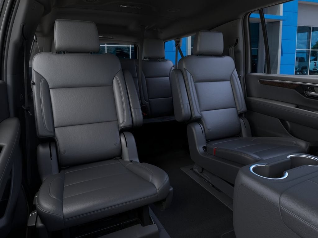 2026 Chevrolet Suburban LT - Photo 17