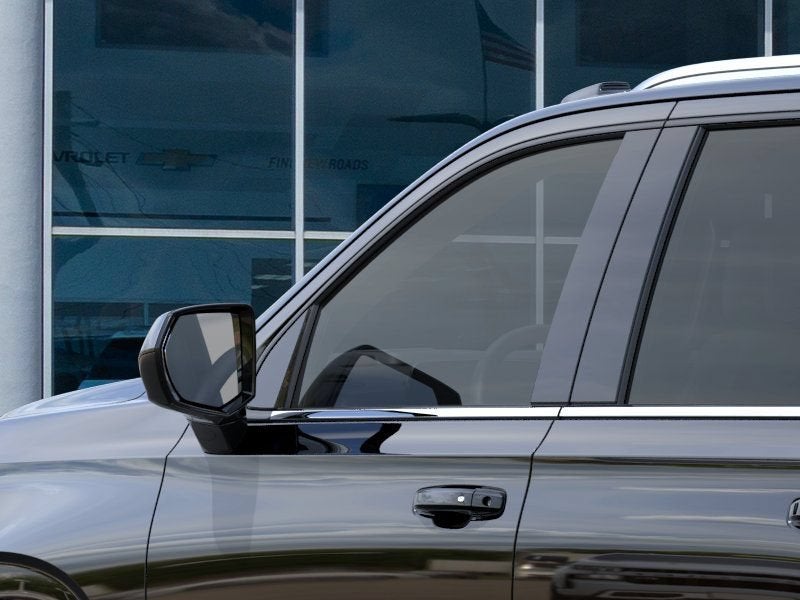 2026 Chevrolet Suburban LT - Photo 12
